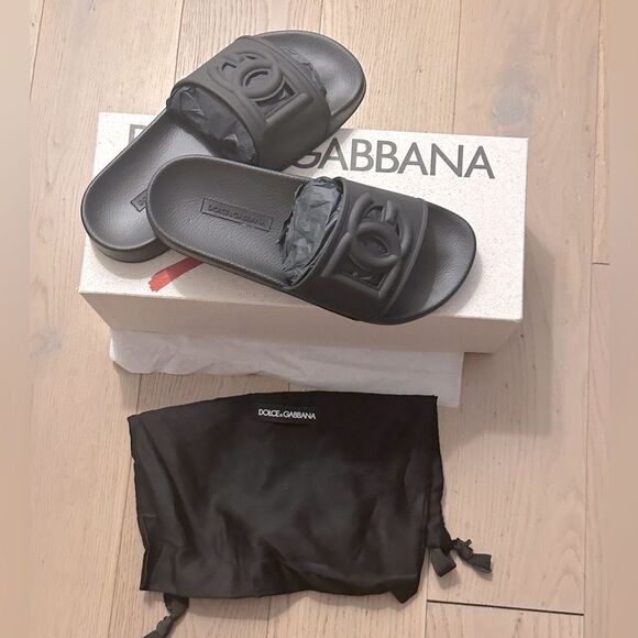 D&G Rubber Slides With DG logo Worn Once Size 36 (Women’s 6) Retail $380 - Picture 7 of 15